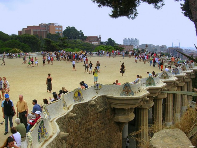 Park Guell Plaza